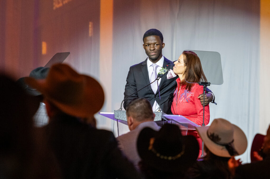 Corporate Photography by Mark Skalny 
1-888-658-3686  
www.markskalnyphotography.com